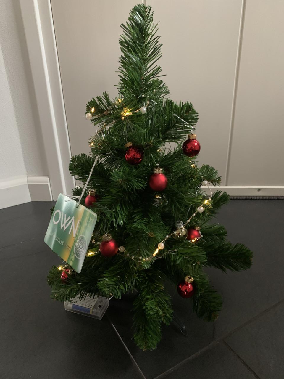 Kerstboompje.   Tafel boompje 45 cm