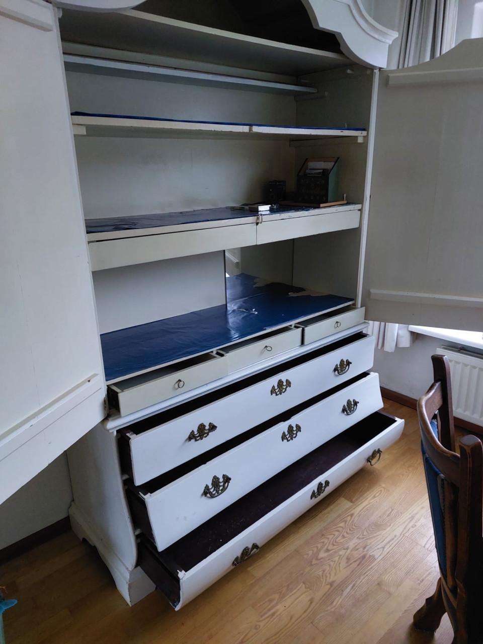 Prachtig kabinet (uit 1 stuk)