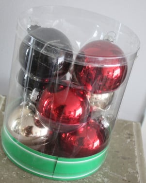 Set van 8 glazen kerstballen