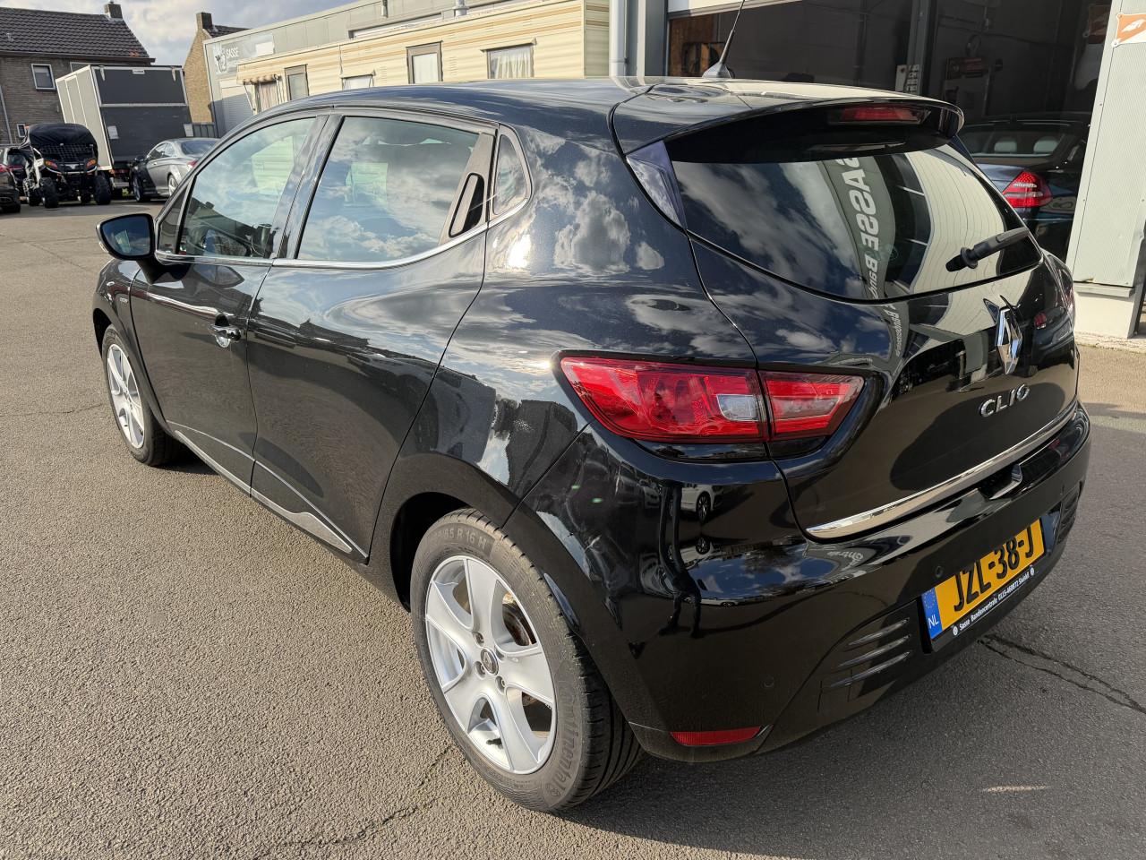 Renault Clio 1.2i Limited Bouwjaar 2018 NAP ! ! !