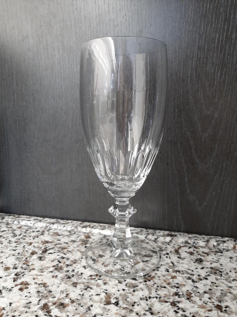 SCHOTT ZWIESEL - 7 KRISTALLEN  GESLEPEN - BIERGLAZEN OP VOET