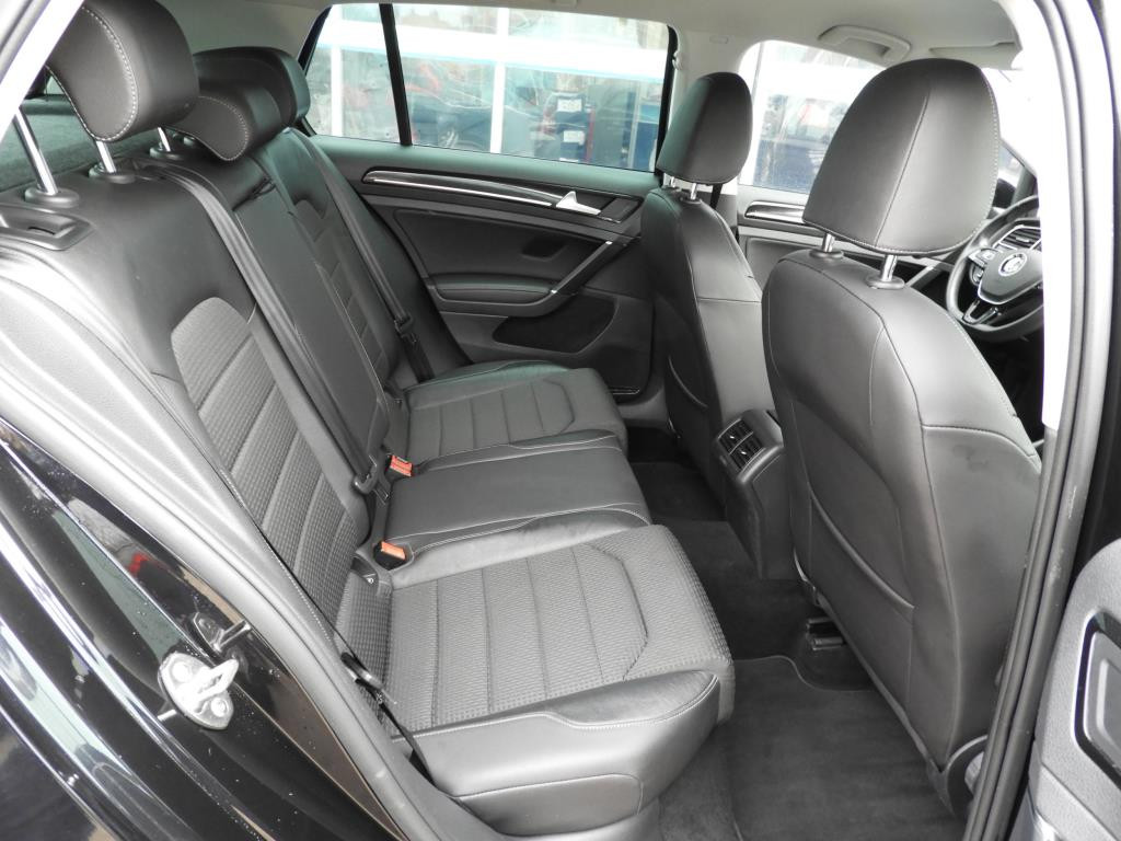 Volkswagen Golf 1.2 tsi business edition