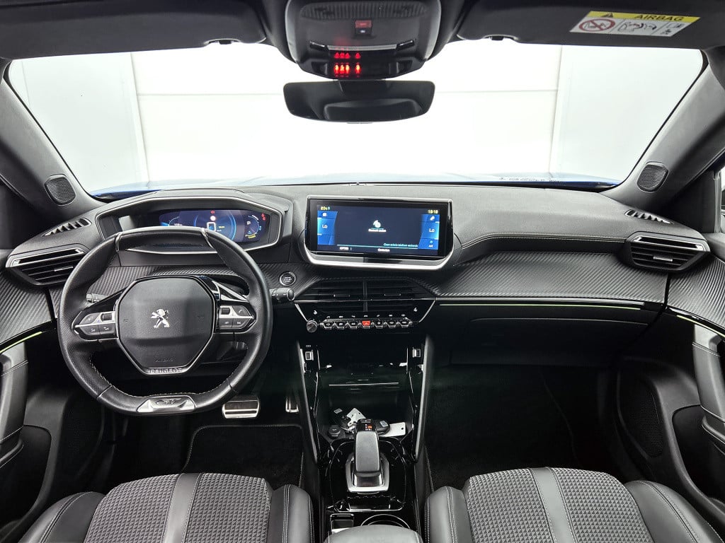 Peugeot E-2008 ev gt pack 50 kwh | rijklaar | achteruitrijcamera | parkeers