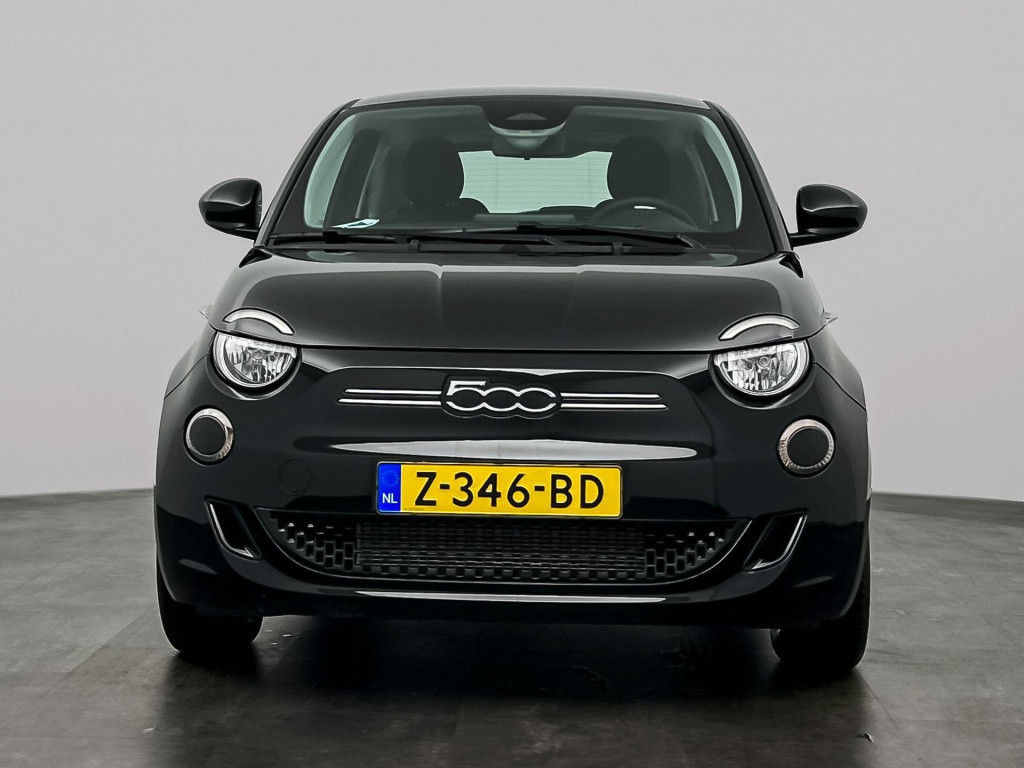 Fiat 500e 42 kwh | carplay | cruise control | ecc | pdc |