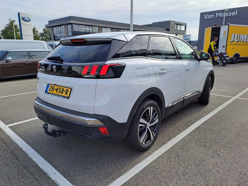 Peugeot 3008 1.2 puretech allure