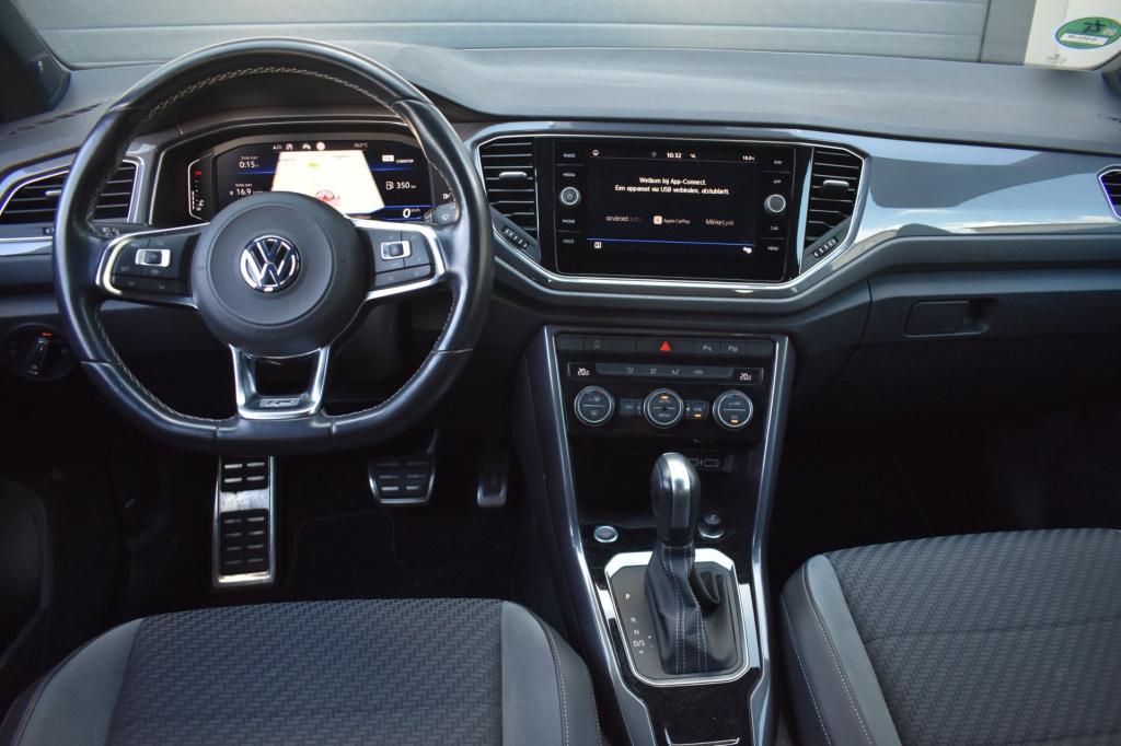 Volkswagen T-roc 1.5 tsi r-line | pano | trekhaak | camera | beats | nap | 