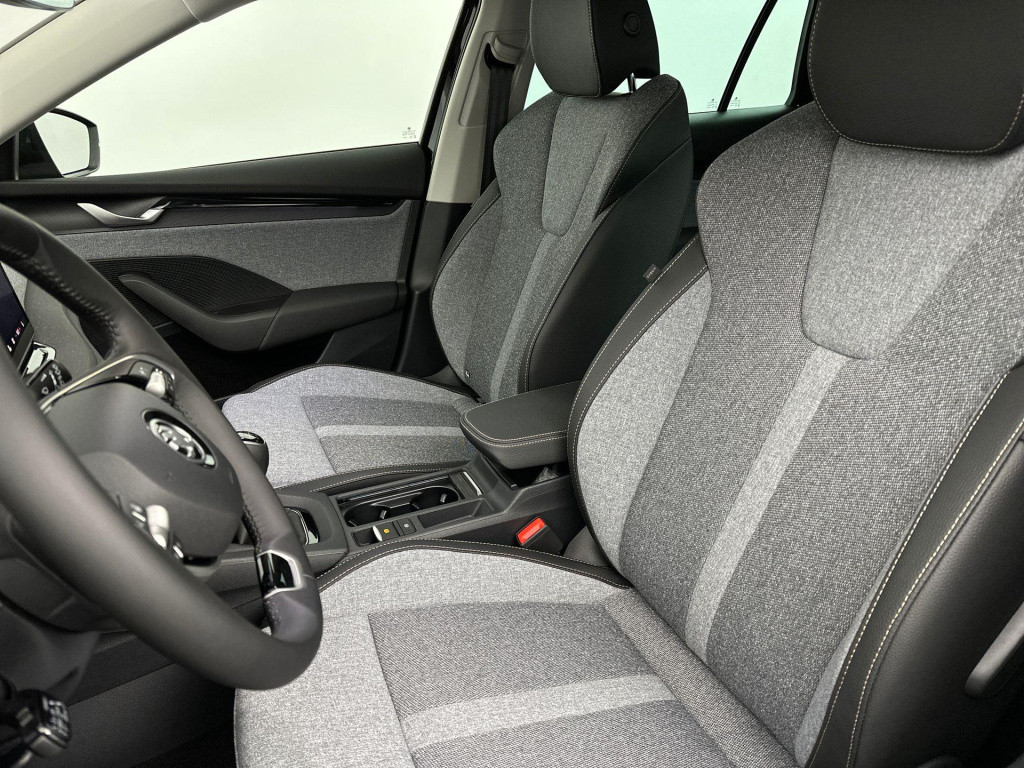 Skoda Octavia combi 1.5 tsi business edition plus 115pk