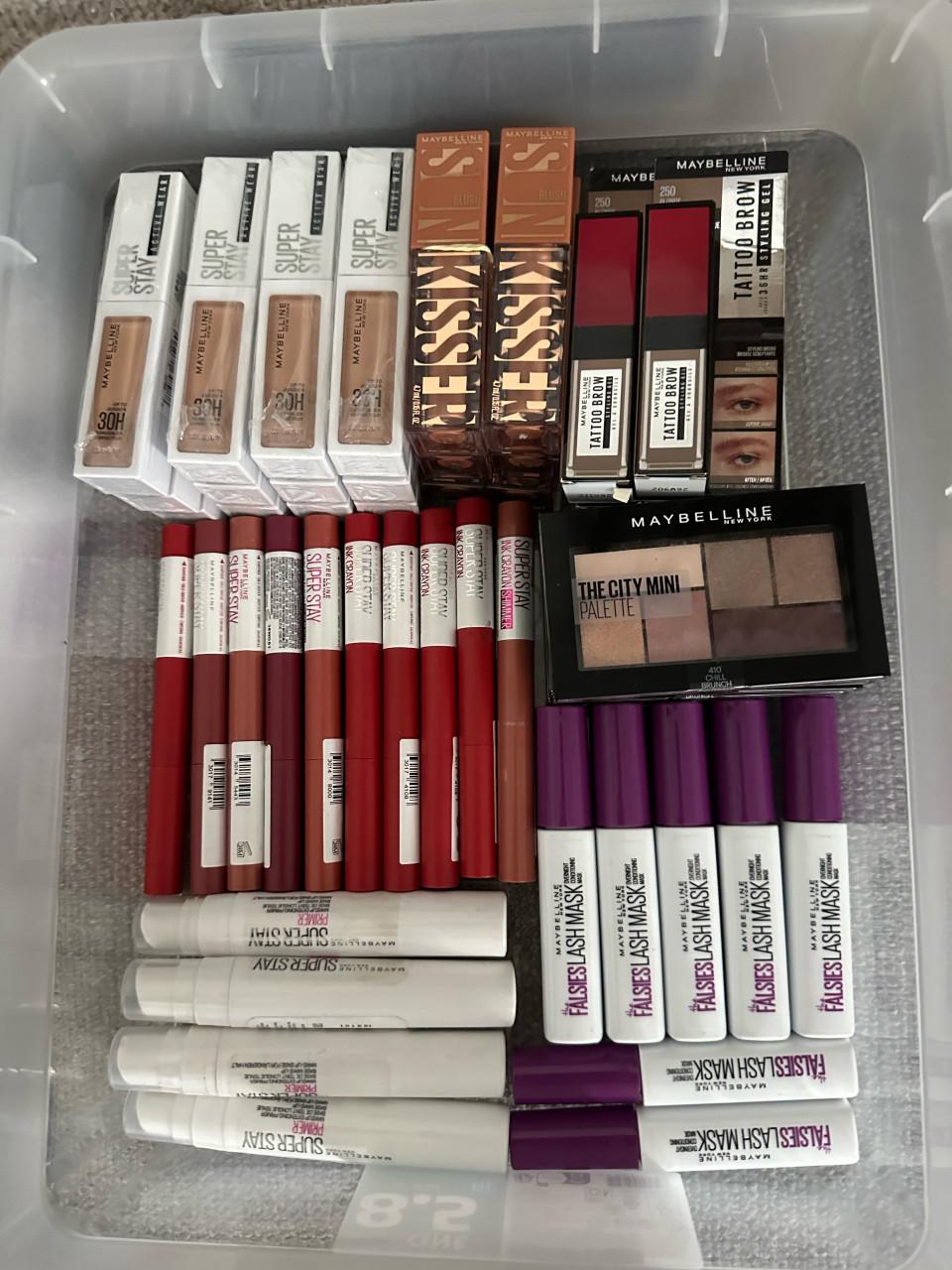 Grote partij L'Oréal en Maybelline cosmetica