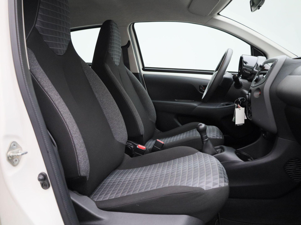 Peugeot 108 1.0 e-vti active | led dagrijverlichting | dab+ | bluetooth | s