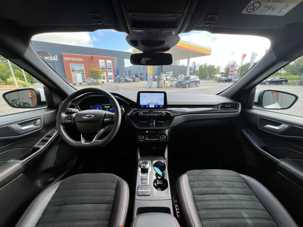 Ford Kuga 2.5 phev st-line x | camera | apple/ android carplay | head-up di