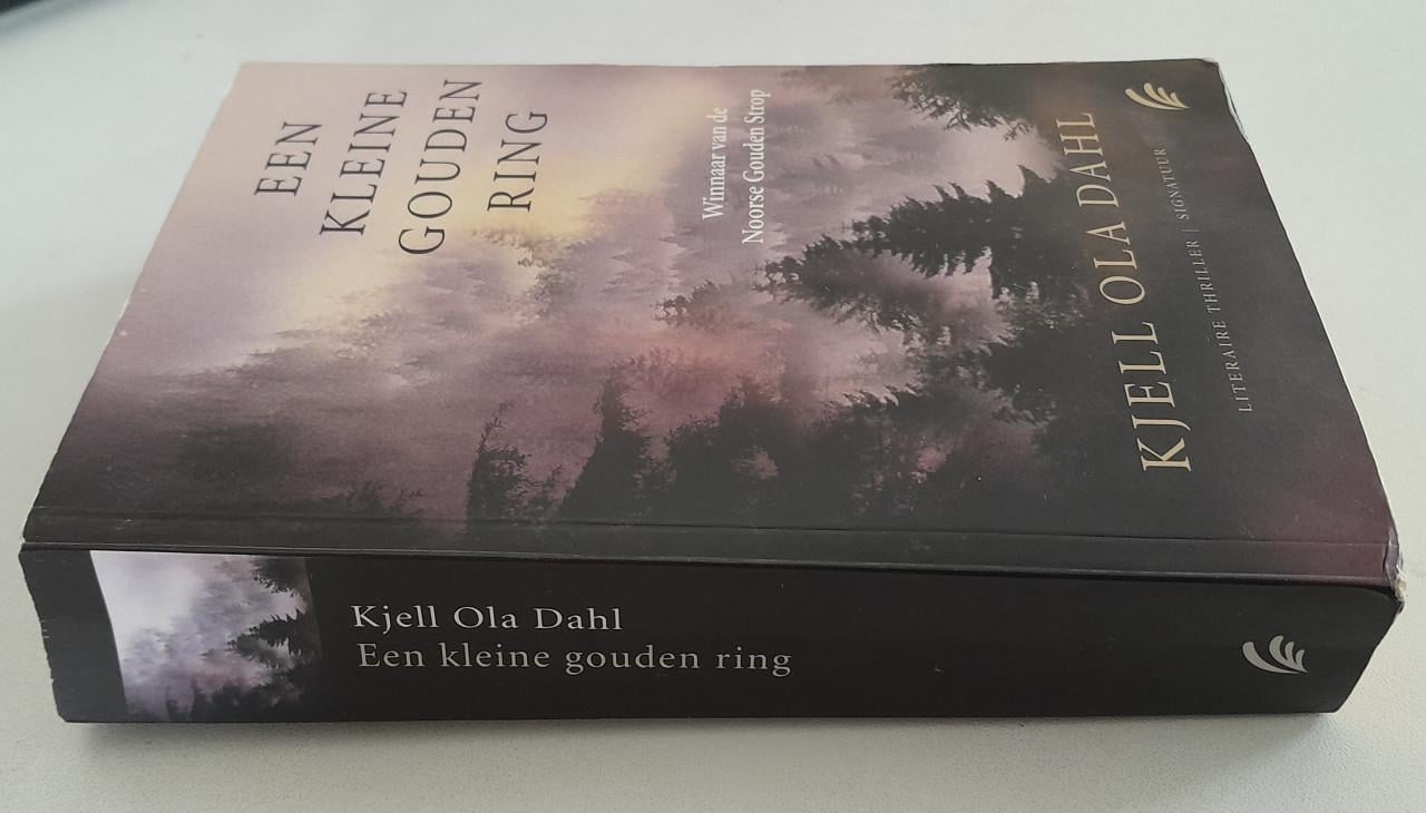 Kjell Ola Dahl - Een kleine gouden ring.