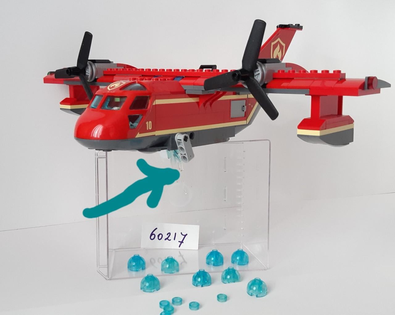 LEGO City 60217: Blusvliegtuig met auto en bomen