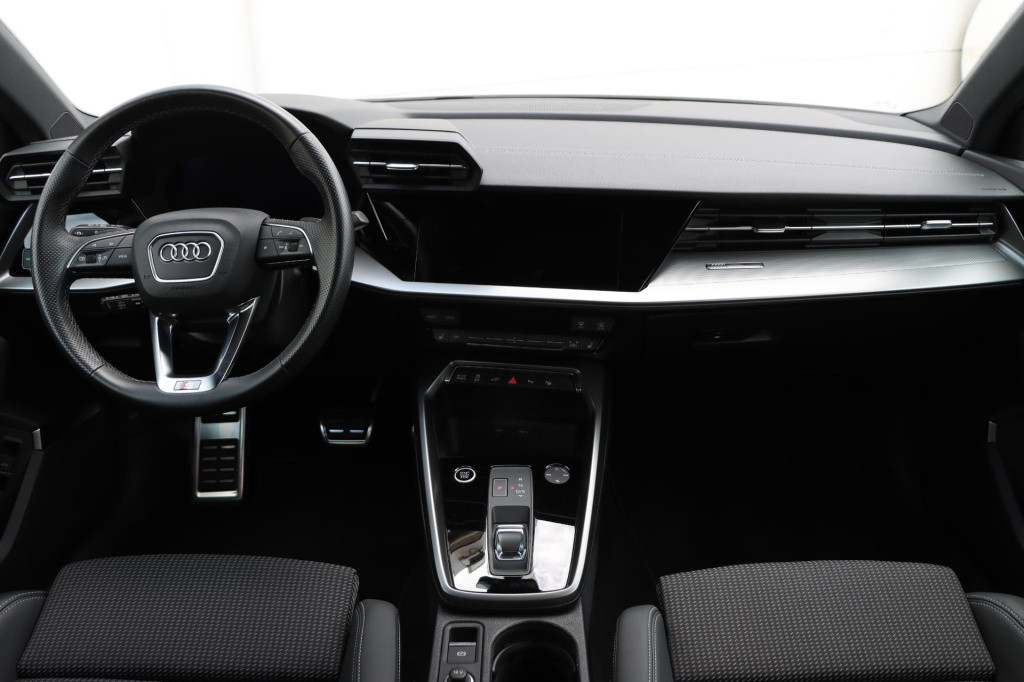 Audi A3 sportback 45 tfsi e s edition competition 245pk s-tronic