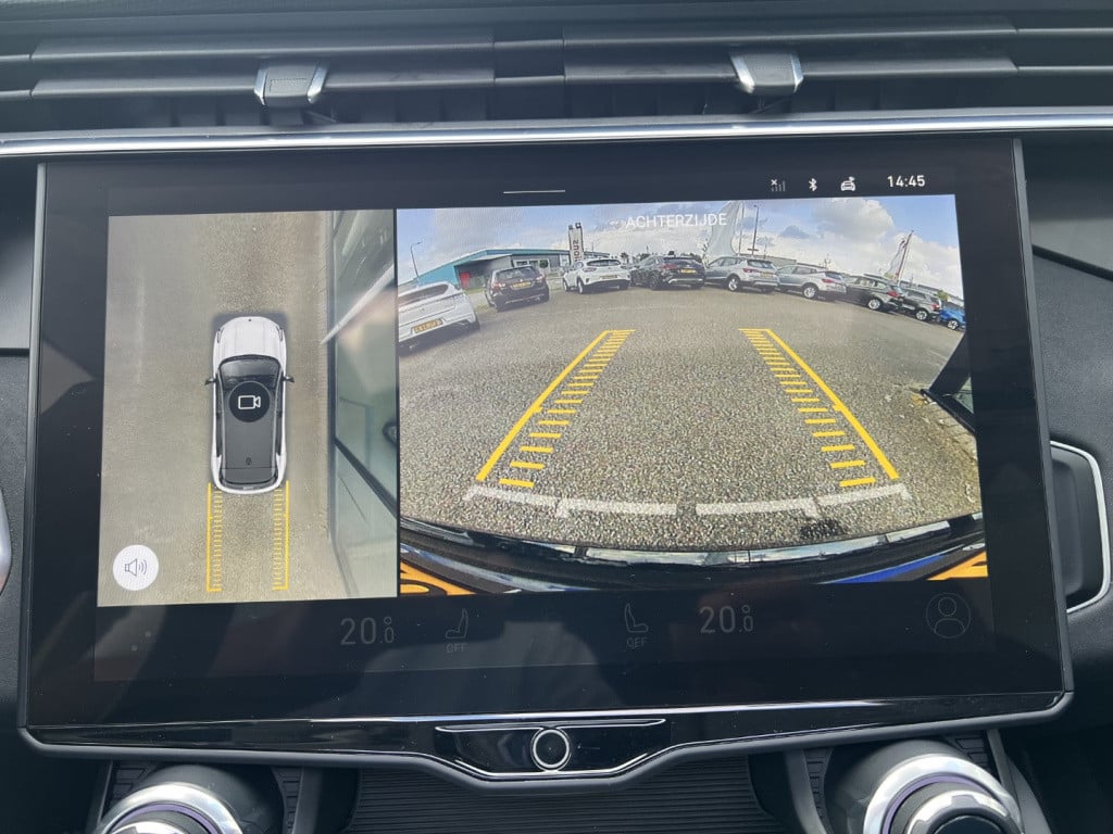 Lynk & Co 01 1.5 261pk phev , black edition , zwarte velgen , panodak , 360