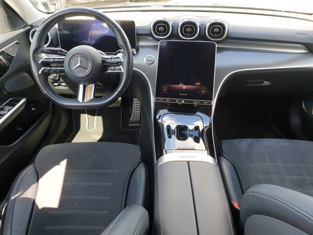 Mercedes-Benz C-Klasse 300 amg line 258pk mhev 9g-tronic