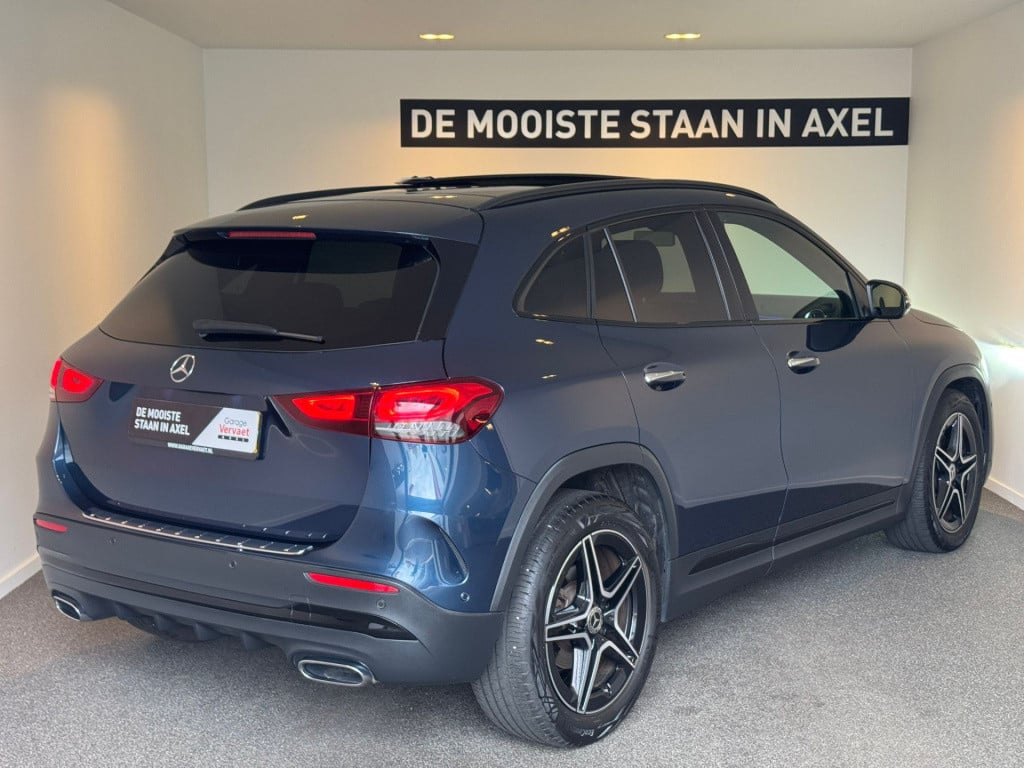 Mercedes-Benz Gla-klasse 180 business solution amg