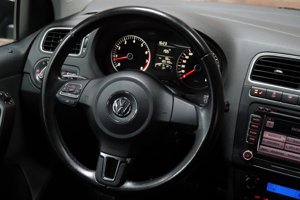 Volkswagen Polo 1.2 tsi highline | xenon | cruise | stoelverw |