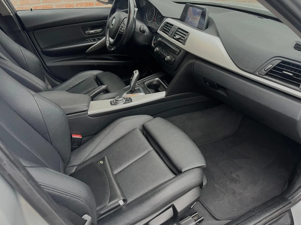 BMW 3-serie 320i high executive | orig. nl | zeer netjes