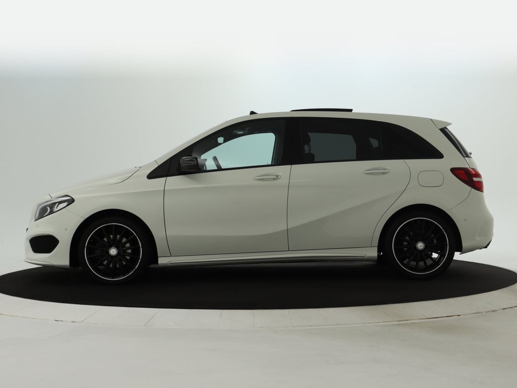Mercedes-Benz B-Klasse 180 amg night edition plus keyless go | leer | panor
