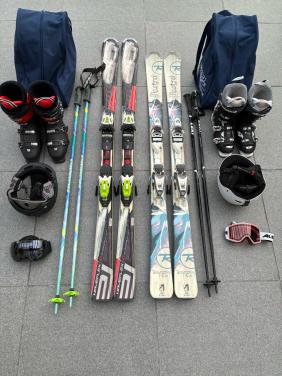 Dames- en heren skiset te koop. Bieden op afzonderlijke items is mogelijk.