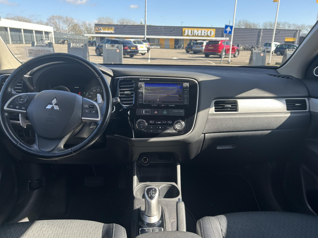 Mitsubishi Outlander 2.0 phev executive edition x-line