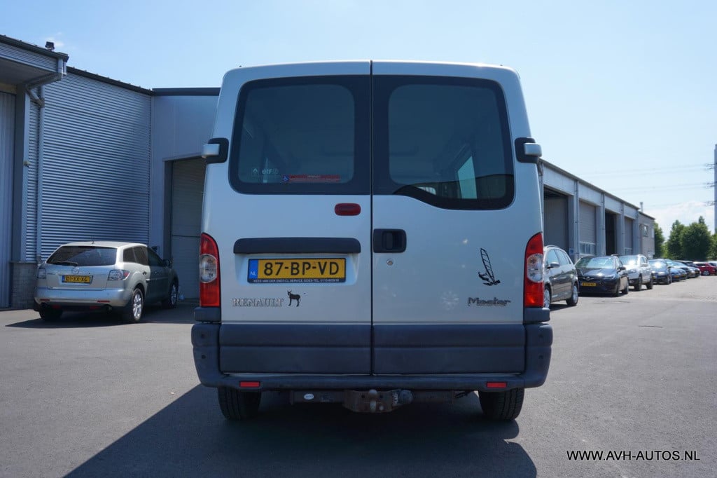 Renault Master t28 2.5dci l1 h1, exportkoopje!