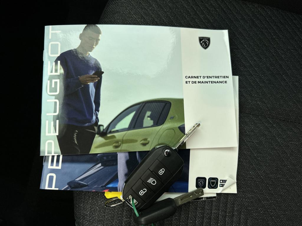 Peugeot E-2008 ev style 50 kwh | rijklaar |