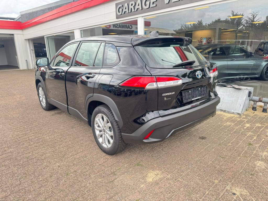 Toyota Corolla Cross hybrid 200 business plus
