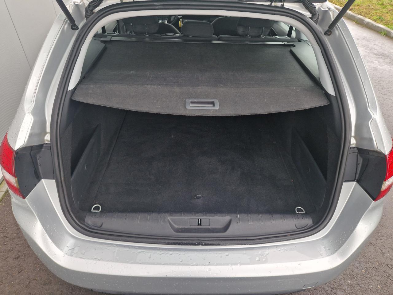 Peugeot 308 SW 1.2 PureTech Blue Lease