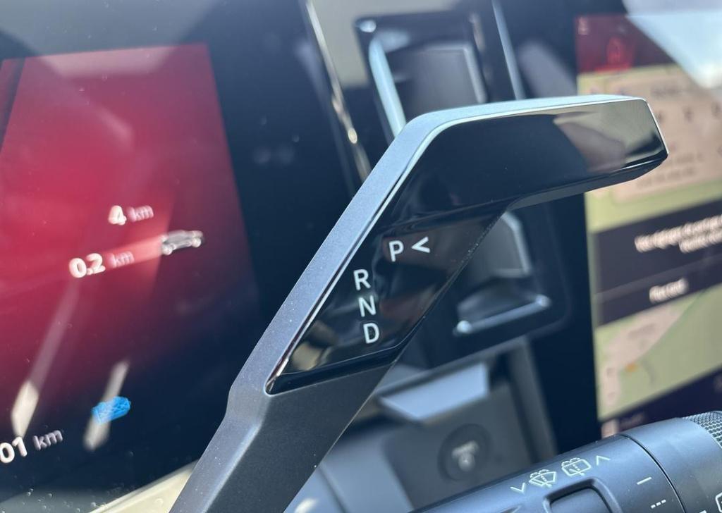 Renault Scenic e-tech ev87 long range iconic