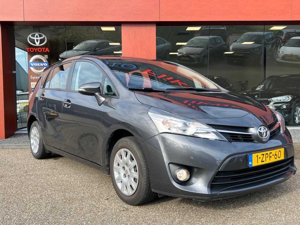 Toyota Corolla Verso 1.6 vvt-i comfort | trekhaak | park. sensoren | 100% d