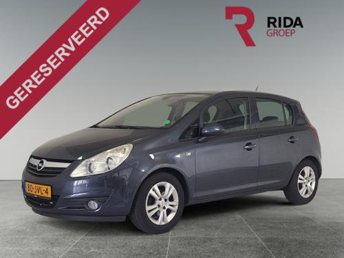 Opel Corsa 1.4-16v enjoy | trekhaak | airco | goed onderhouden |