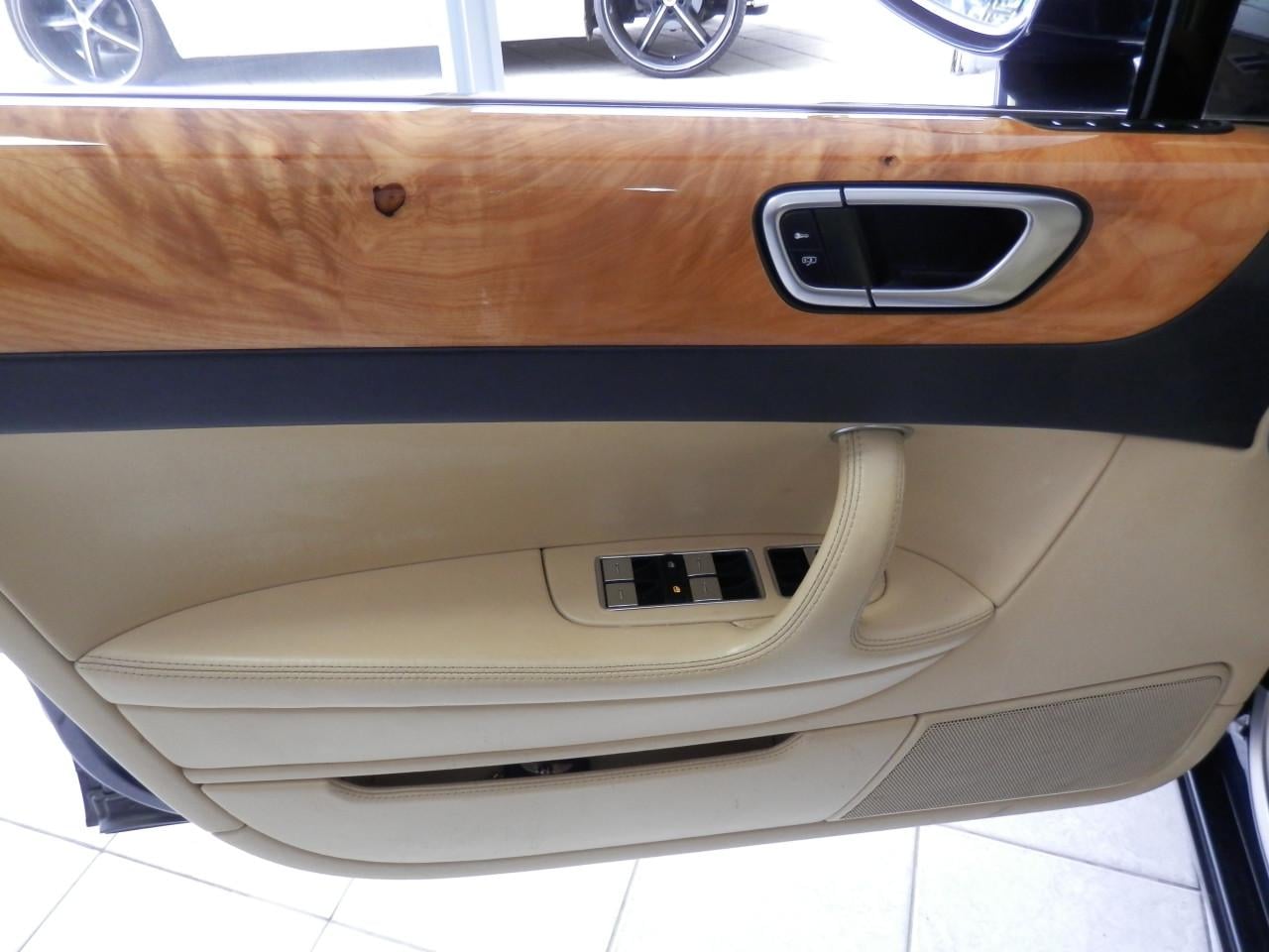 Auto Garant Biedt Aan: Bentley Continental Flying SPUR