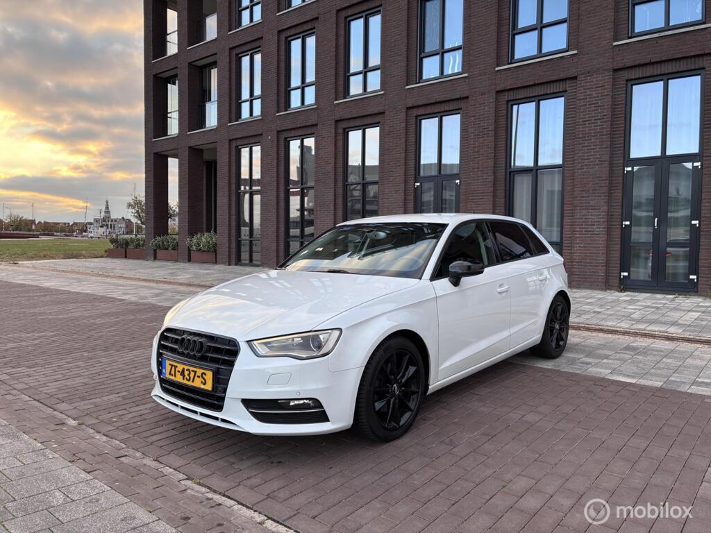 Audi A3 Sportback 1.4 TFSI CoD Pro Line km161.827 Nap 5deurs BJ2013