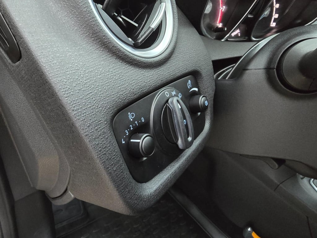 Ford Fiesta occasion 1.0 style met airco en 5 deurs uitvoering | tweedehand