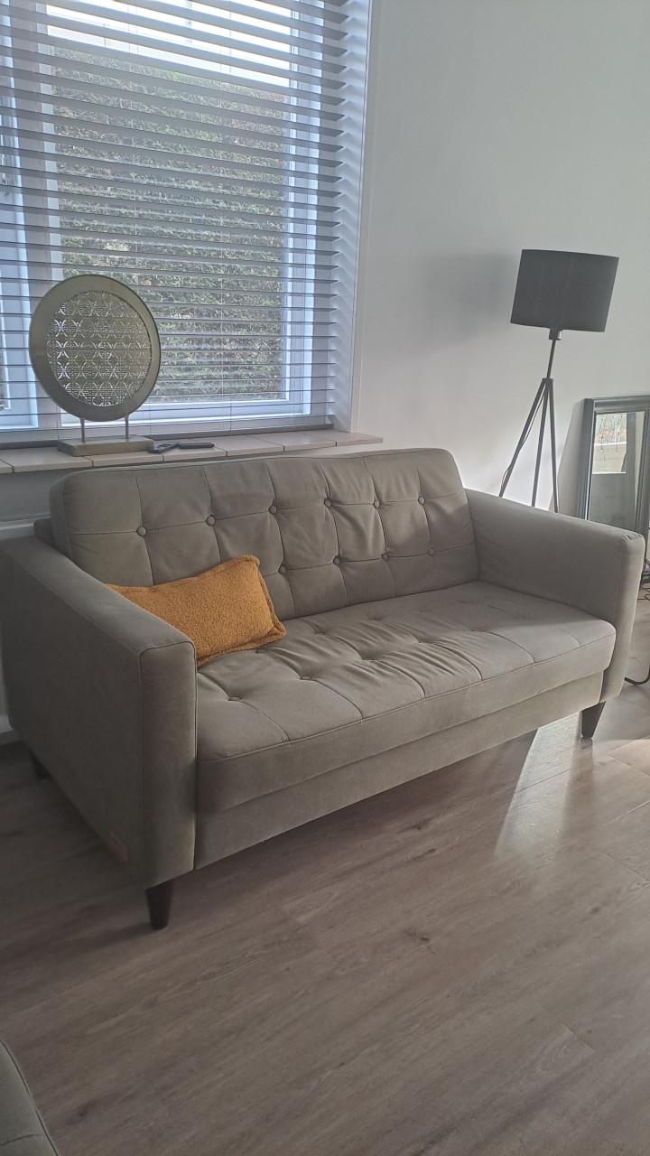 Mooie bank met 2 losse stoelen