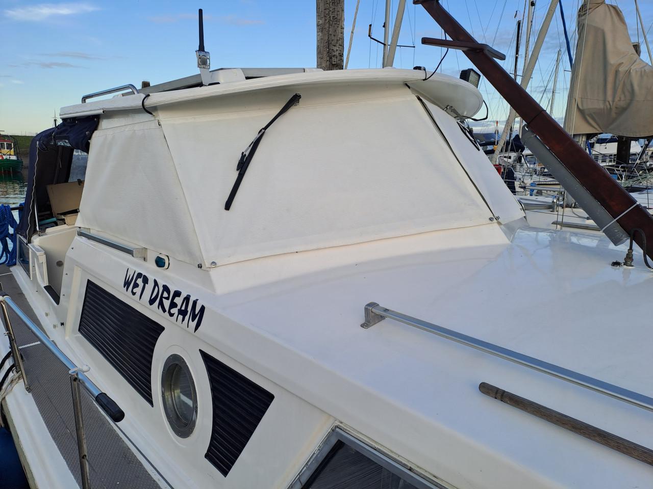 Te koop polyester Jacht 9.5 M