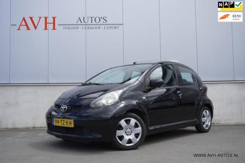 Toyota Aygo 1.0-12v +