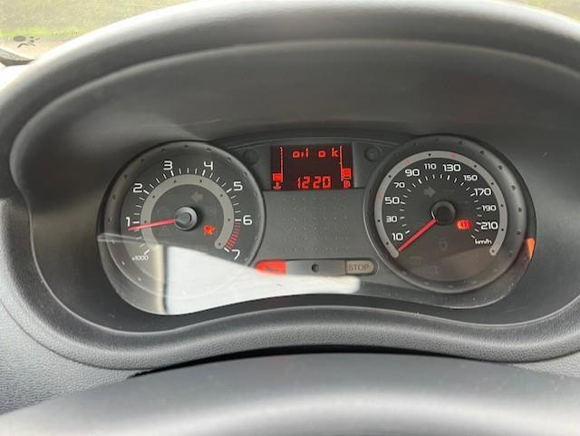 Renault Clio 1.2-16v authentique