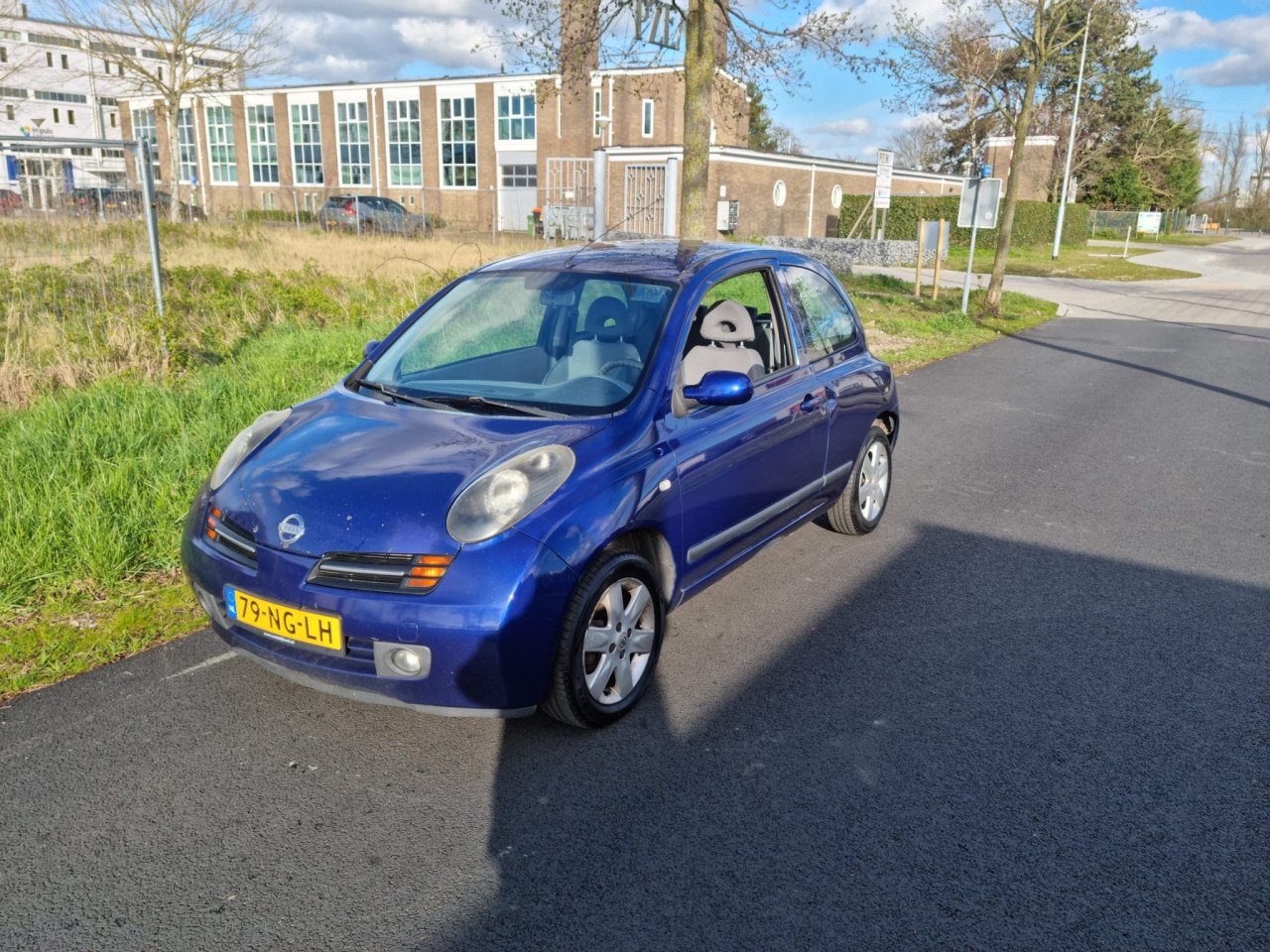Nissan micra 1.2i bouwjaar 2003 apk 1 jaar