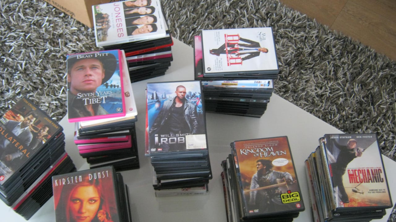 TE KOOP RUIM 250 DVD VOOR ALLEMAAL 50 EURO