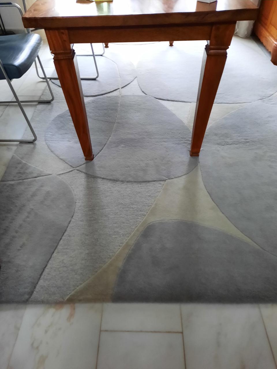 100% WOLLEN VLOERKLEED 3 meter bij 2 meter kleur grijs