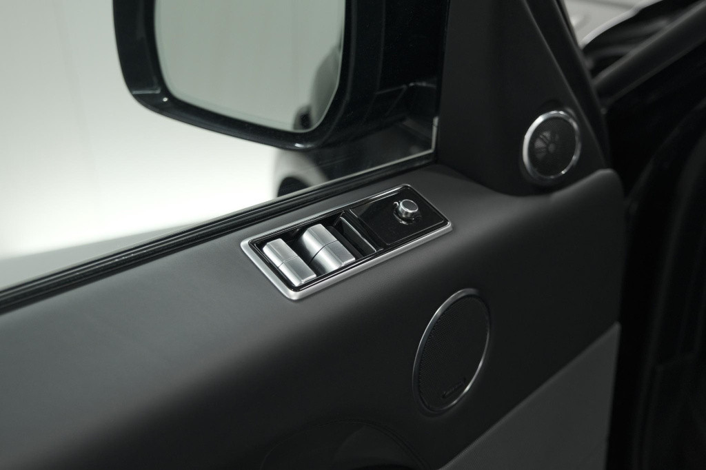 Land Rover Range Rover 3.0 sdv6 hse dynamic 3500kg trekgewicht - btw - zwar