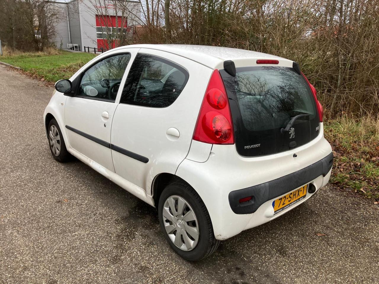 Peugeot 107 1.0