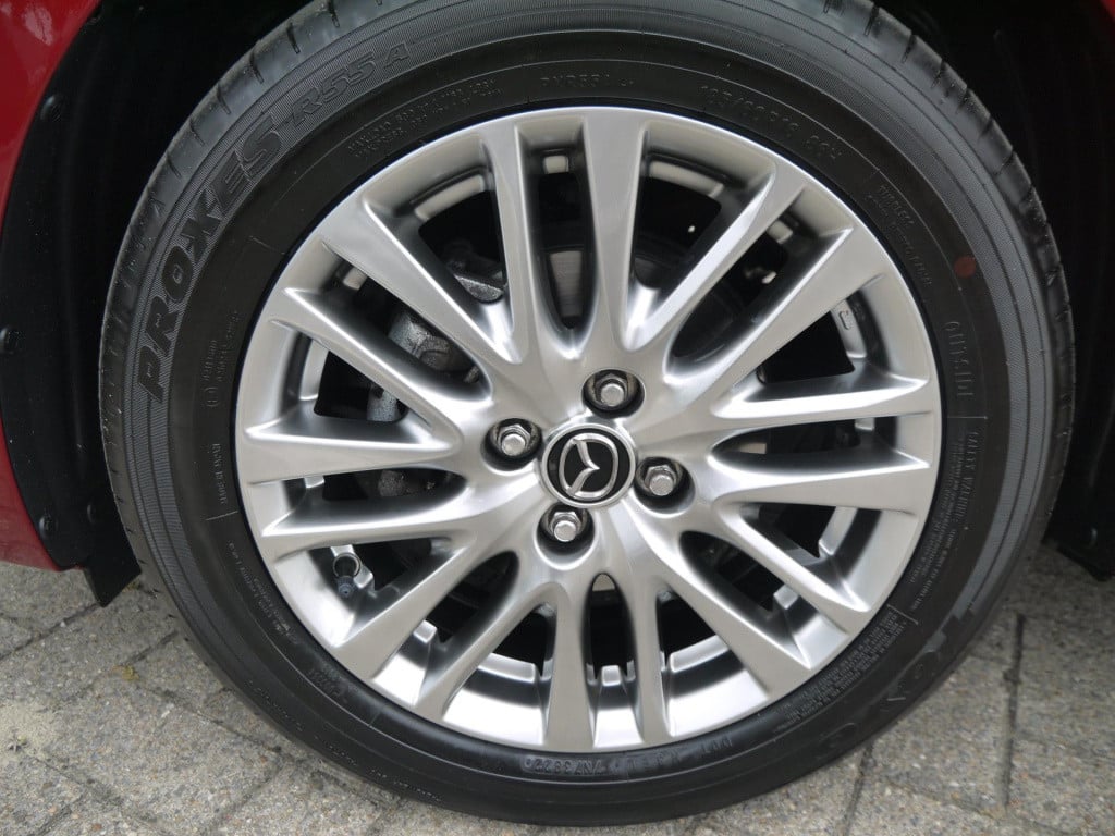 Mazda 2 1.5 skyactiv-g luxury i-activsense|rijklaar