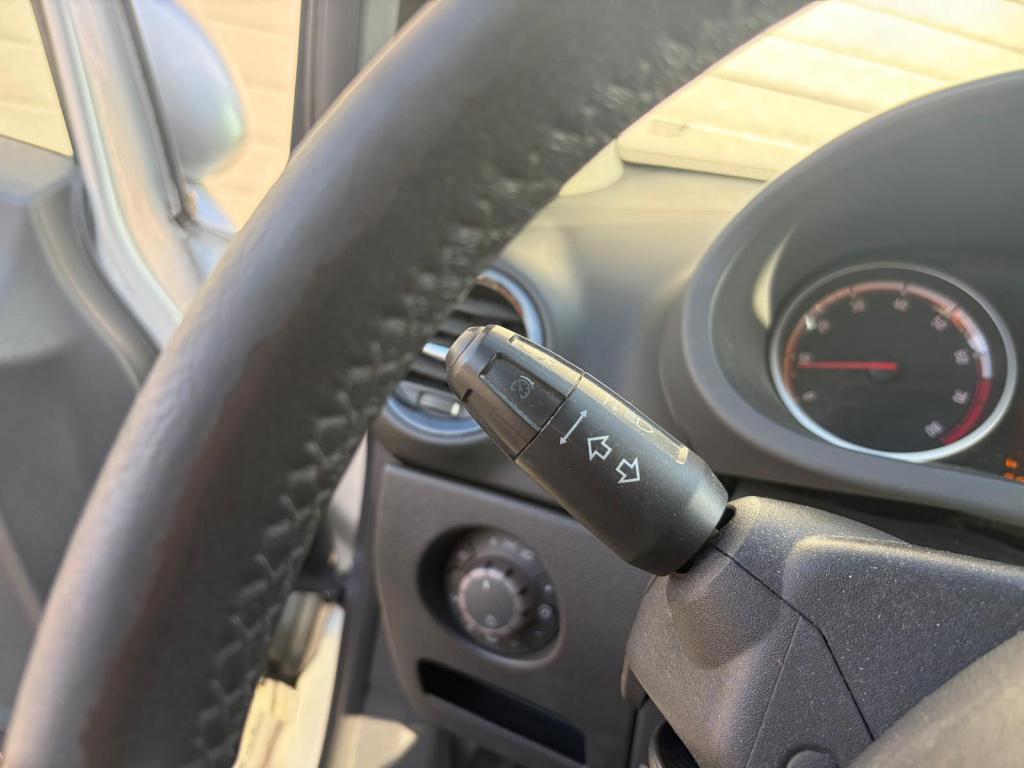 Opel Corsa 1.4-16v sport/opc uitvoering/airco/cruise control/