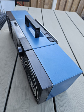 Leuke vintage Aristona TR 2845 stereo radio/cassettespeler/ boombox/blauw