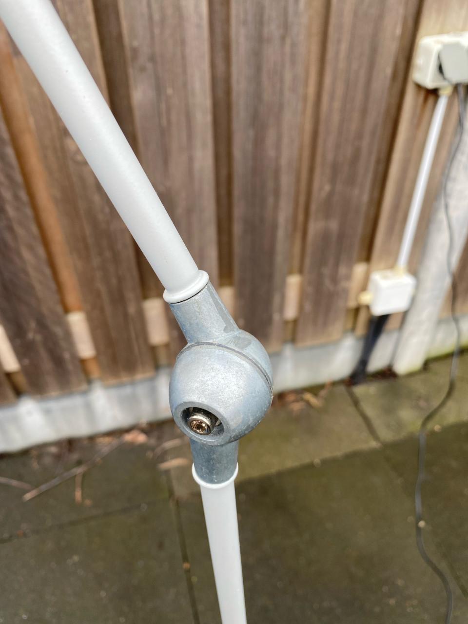 Staande industiele lamp.