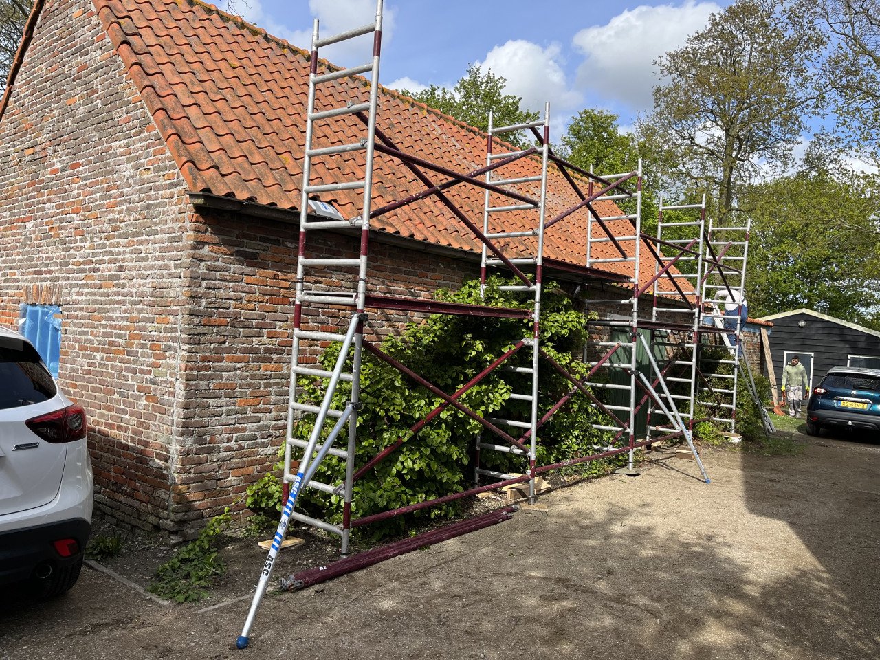 Te huur: Rolsteigers en kamersteigers in diverse uitvoeringen en hoogtes