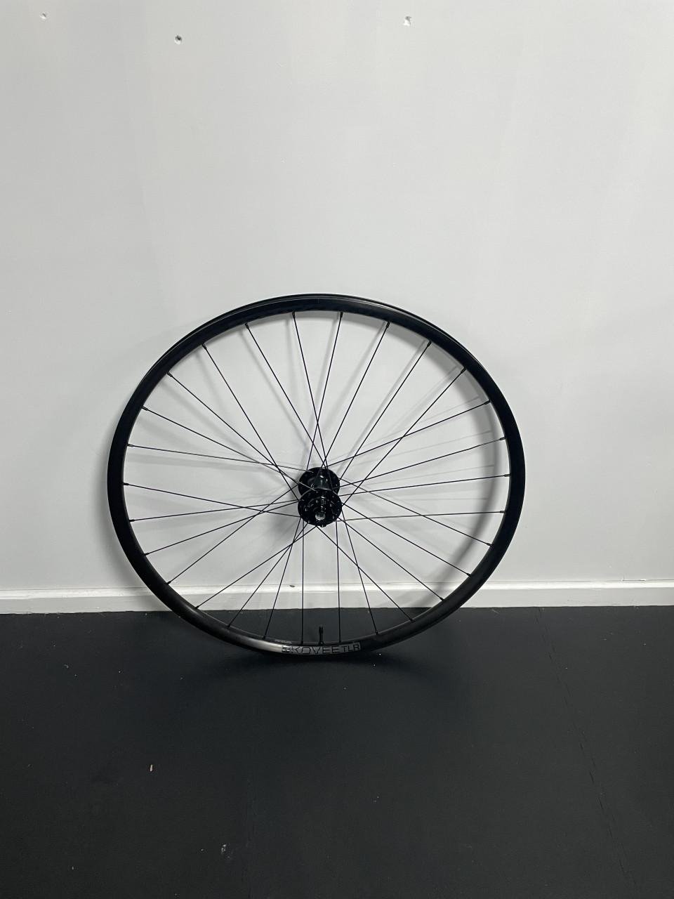 Bontrager Kovee TLR 29' voorwiel nieuw !!